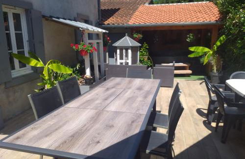 Chez Celine et Philippe appartement dans propriété de charme avec piscine - Foto 6