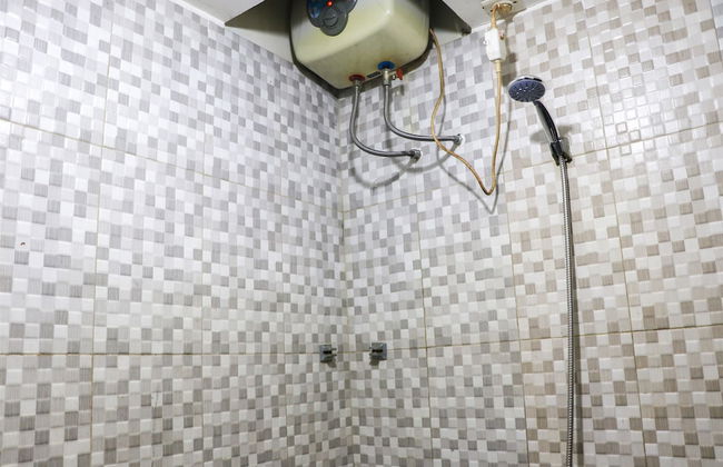 Spacious Studio At Gateway Ahmad Yani Cicadas Apartment - Foto 14