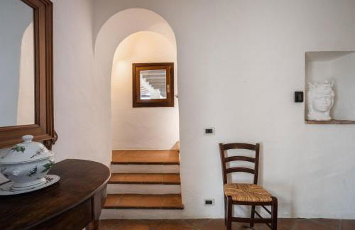 Villa a 300 Mt. dal Mare (Magaggiari) con campo da tennis - Foto 8