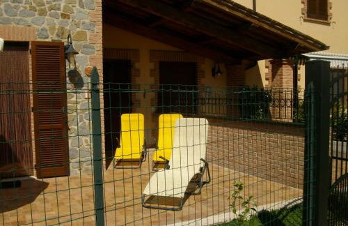 La Loggina Maxi con 2 giardini recintati privati - Foto 33