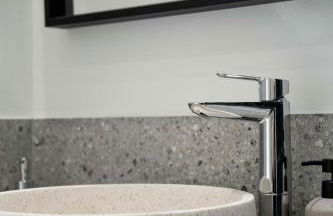 Suite sensuelle balnéothérapie et fauteuil tantra - Foto 31