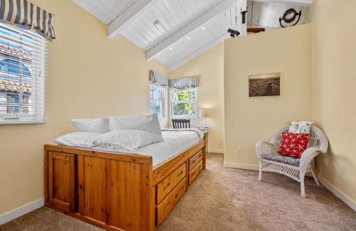 Stunning beach home - steps2sand, AC, Large Patio and Fast Wifi! - Foto 13