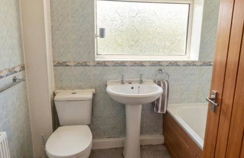 Family-Friendly Detached House Near Leeds and Bradford with Garden - Foto 4