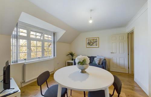 Duplex Redhill town centre Apt by Livingo Stays - Foto 15