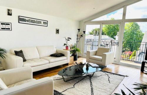 4-Bed Seaside Dream House - Sleeps 8 & Parking - Foto 2