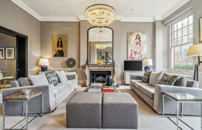 Knightsbridge Flat 3 Bed - Photo 1