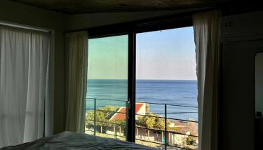 A House with A View - Foto 3