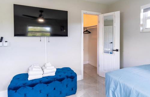 Hollywood Paradise Luxury 4BR 3BA Home and Outdoor Fun with Heated Pool - Foto 17