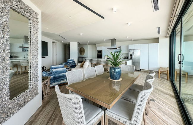 3BR Ground Floor Condo With Direct Pool Access - Foto 13