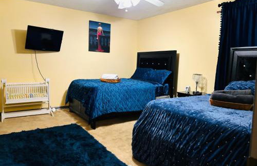 Spacious & Quiet 3BR Family Home with Fast WiFi - Foto 34