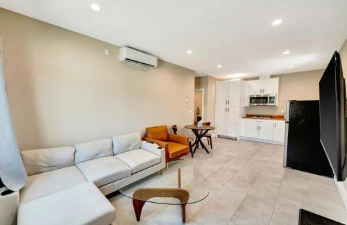 Brand new one bedroom suite - Foto 13
