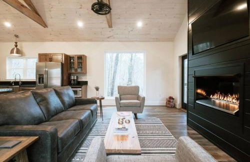 Hot-Tub Wifi Fireplace - Honeysuckle Bridge - Foto 16