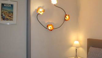 Charming studio overlooking a beautiful garden - Foto 3