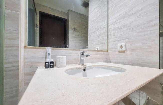 Cozy And Warm Studio Room At Uttara The Icon Apartment - Photo 14