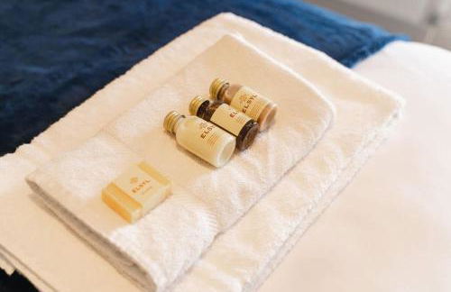 Prime Location Steps from Royal Liverpool Golf - Foto 17