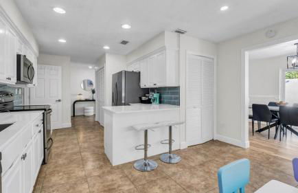 Relax in Lakeland Home, Swim, Pool, Arcade LegoLand, Disney, Bush Garden - Foto 19