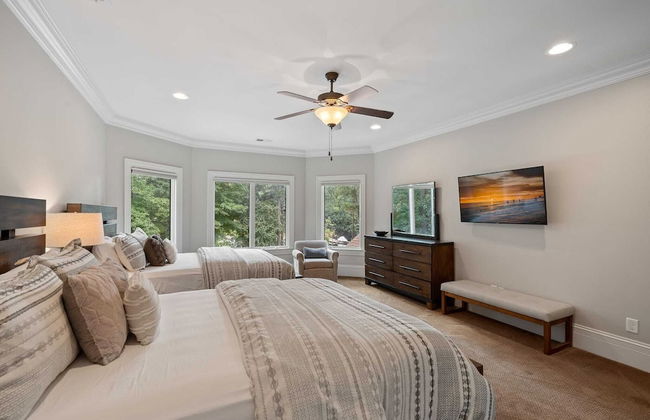 Livin' Large Lake Norman Estate w/ Pool, Dock, Game Room & Scenic Views - Photo 27