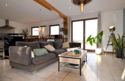 Lovely Home In Mejannes Le Clap - Photo 4