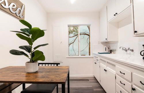 Bright Second-Floor Studio Near Beverly Hills - Foto 5