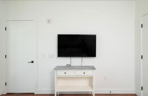 Back-Bay Lux Central 2BR Condo with Rooftop and Parking - Foto 37