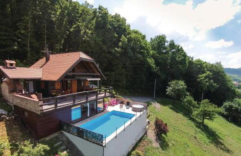 Beautiful Home In Samobor With Kitchen - Photo 17