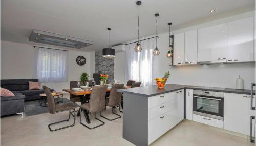 Lovely Home In Zagvozd - Foto 5
