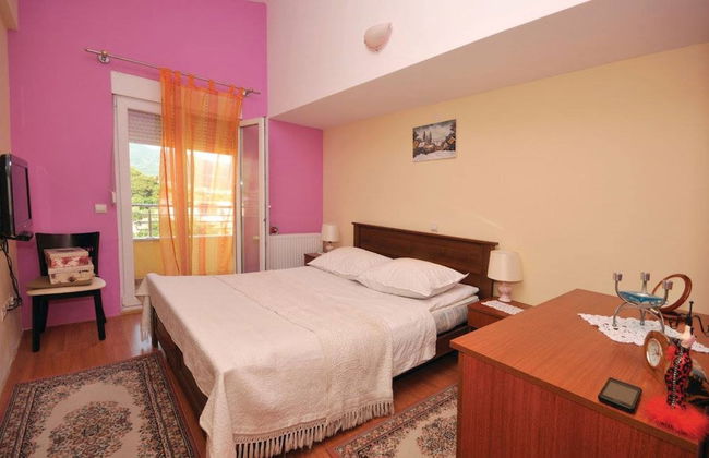 Chic and Stylish Kastel Novi Apartment With Pool - Foto 5