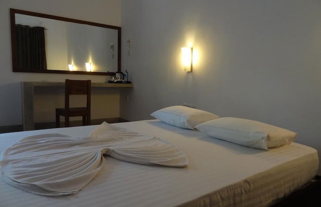 Wilpattu Tree House Hotel - Foto 13