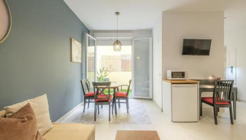 Chic & Comfortable Apartment, Private Terrace - Foto 4