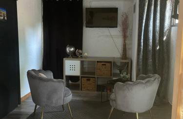 STUDIO Havre de paix au pont du gard Piscine et Jacuzzi chez Valerie Payre - Foto 10