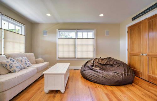 Luxe Waterfront East Quogue Home with Beach On-Site! - Foto 10