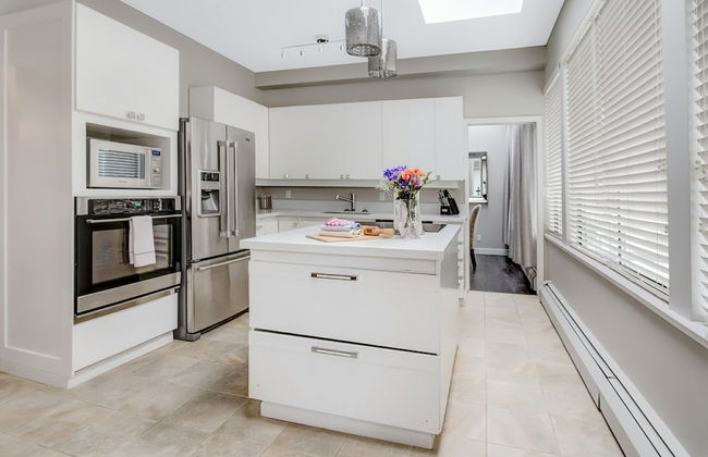 Rosellen Suites At Stanley Park - Foto 39