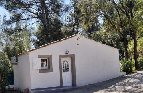 La Bonne Etoile Marseille ! Hébergement romantique ! Jacuzzi et Piscine chauffée - Foto 10