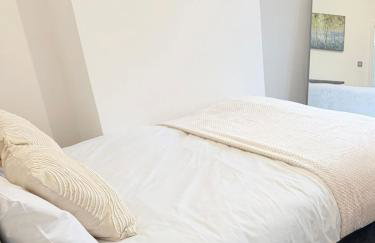 Deepdale House - Comfortable 2 Bedroom Home near Major Attractions in Preston - Photo 11