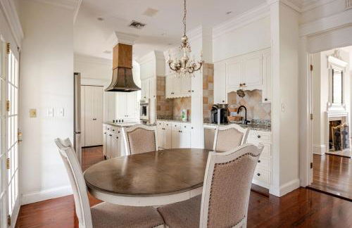 NEW Luxury Country Club Hot tub Gym Pool House Outdoor Kitchen EVENTS - Foto 14