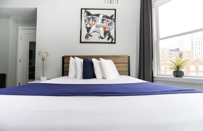 Maverick Suites at 245 Newbury St - Photo 50