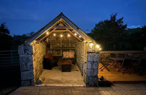 Mournes Family Cottage with Hot Tub - Foto 9