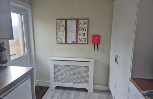 Spacious 4-Bedroom House in Glenboig - Foto 13