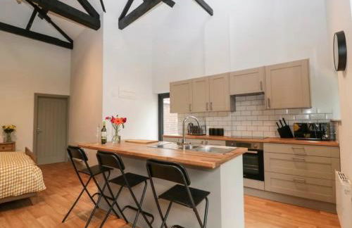 The Coach House - Photo 2