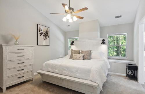 Country Haven - Hot Tub & Pool! Game Room, King Beds, Mins 2 dwtn - Foto 6