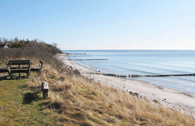 Ideal Holiday Home in Stege near Sea - Photo 12