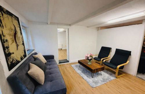 Gehobenes Apartment mit Charme - Foto 1