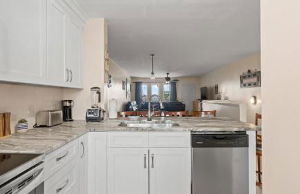 Gulf View Beach Bungalow, Hot Tub, Dog-Friendly, Near Scooners, Near Beach - Foto 36