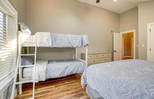 Chapman Lake Retreat with Pier, Fire Pit and Games - Foto 23