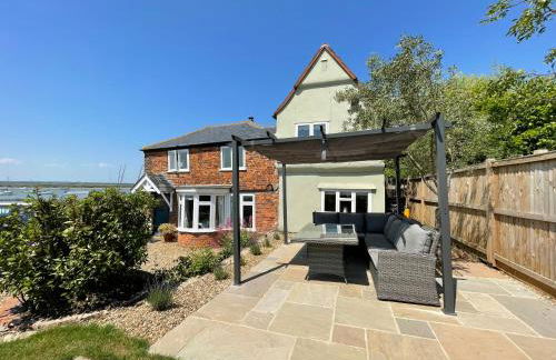 Cosy Coastal 2-Bedroom Cottage with Hot Tub and Log Burner - Foto 40