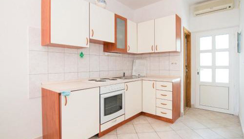 Apartments Neva- One Bedroom Apartment - Photo 2
