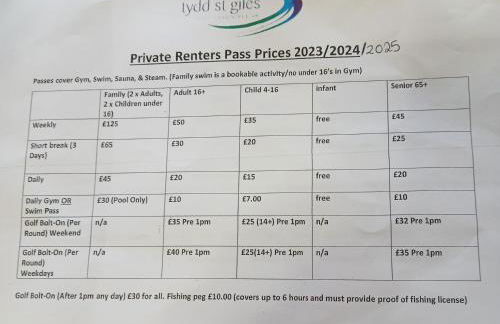 LUXURY LODGE WITHIN A GOLF & LEISURE CLUb - Foto 3