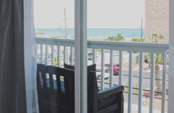 Kraken's Den * Oceanview * Steps to ocean * Pool - Foto 16