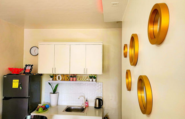 Serene 2BR Escape Poolside Bliss - Foto 10