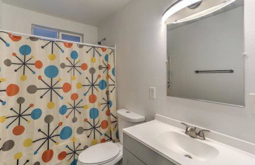 Oasis Near STRIP Pool Jacuzzi Deck Poker Room - Foto 50